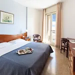 Отель Palace 4*