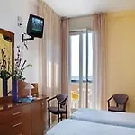 Отель Palace 4*