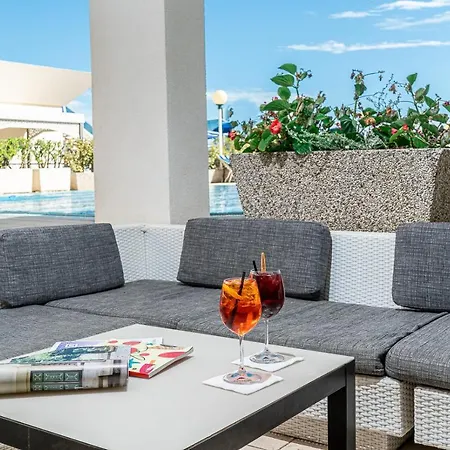 Palace 4* Бибионе