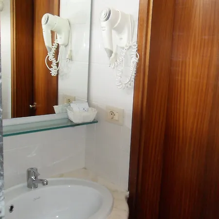 Отель Palace 4*