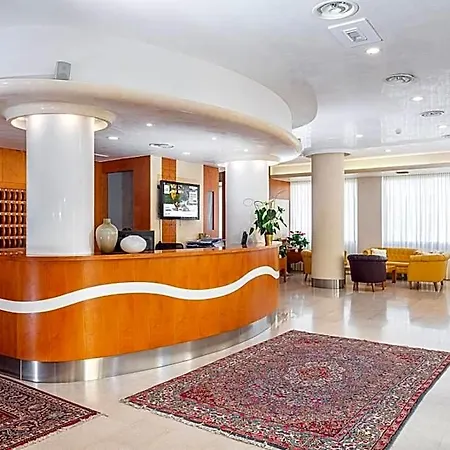 Hotell Palace 4*