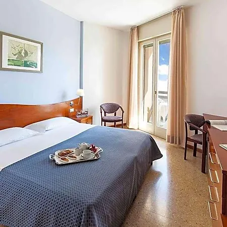 Hotell Palace 4*